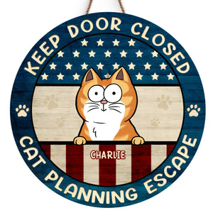 Custom Home Decor Wood Sign - Personalized Birthday Gifts For Cat Lovers, Cat Mom And Dad - Keep Door Closed, Cats Inside